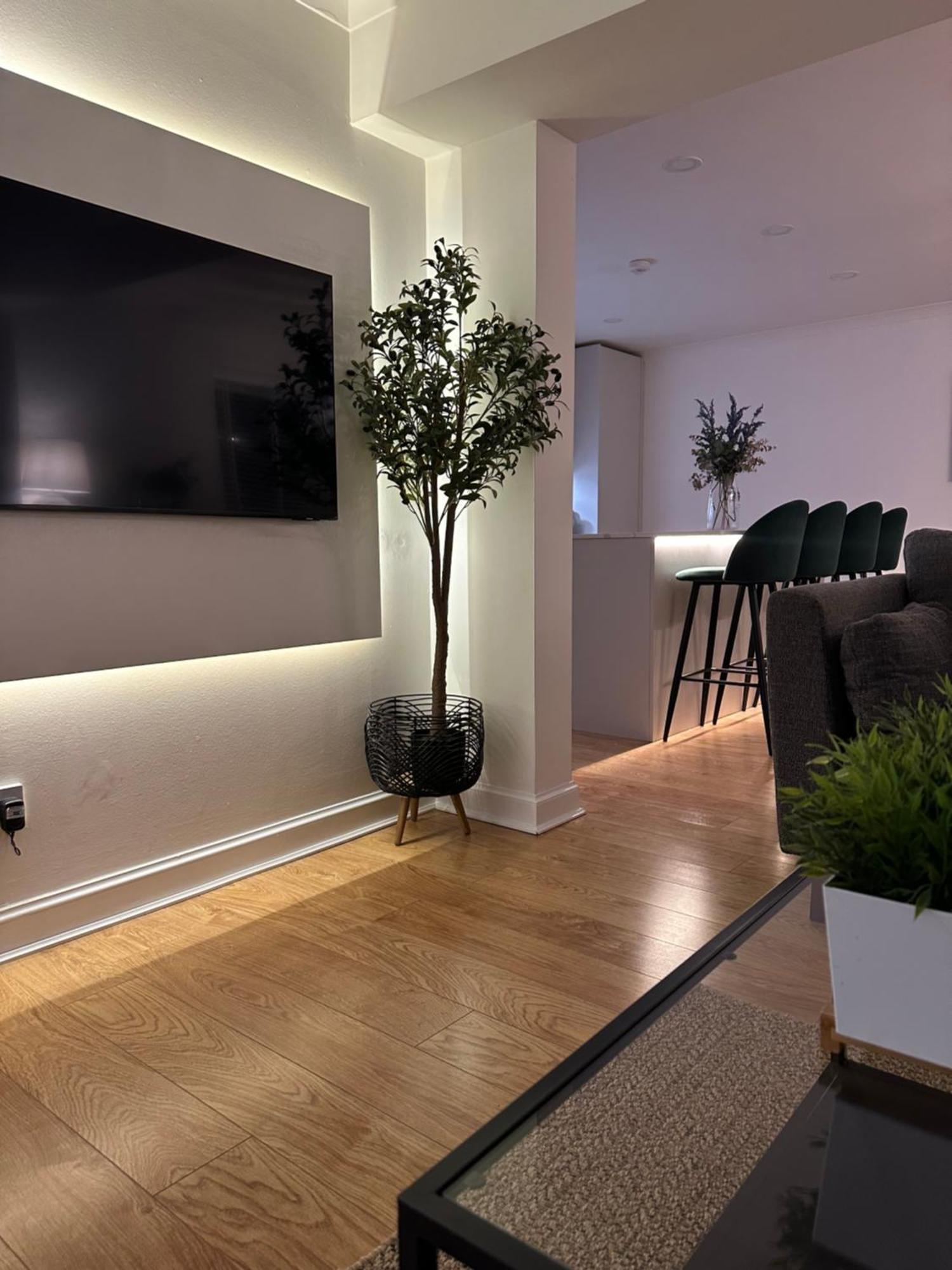 Lux 2 Bedroom Ground Floor Apartment EDI Kültér fotó